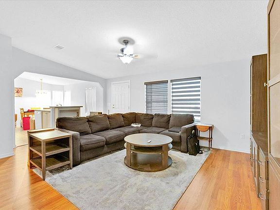 4th image of 1741 Sugar Pine Ave #218
