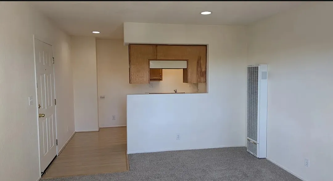 1 bed, 500 sqft, $2,500 — Photo 2