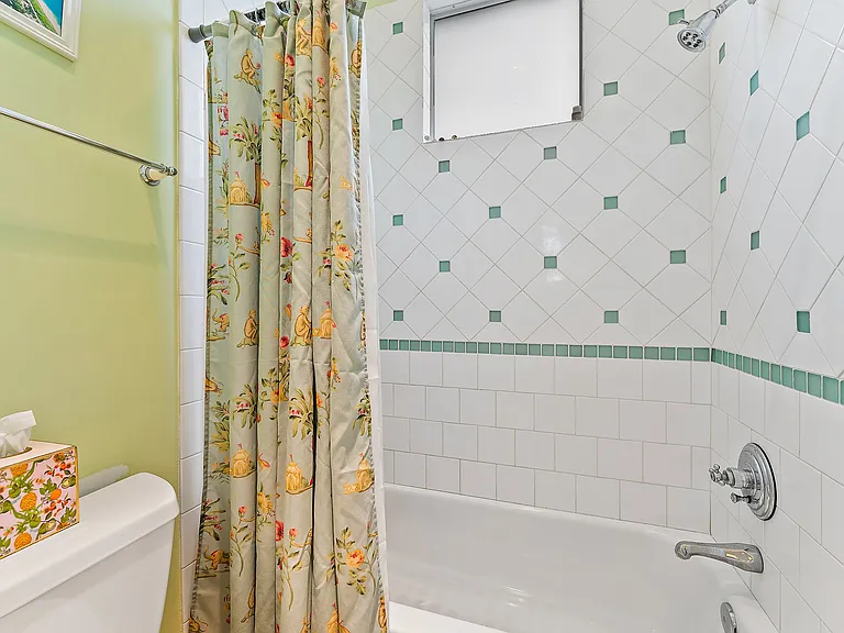 4 Tradewinds Cir — Photo 50