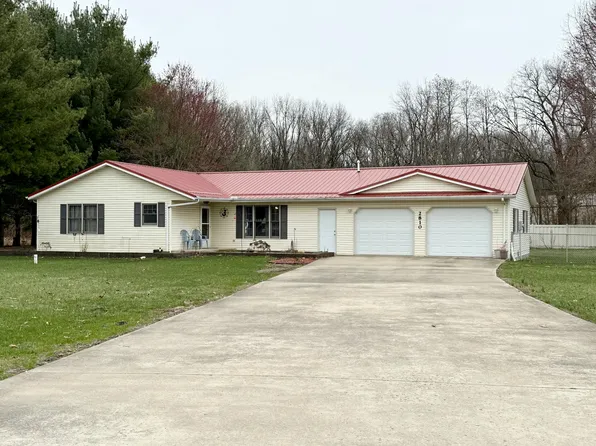 2810 E Tribue Dr, Knox, IN 46534