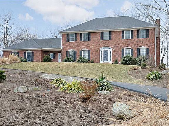 4th image of 105 Fernwood Dr