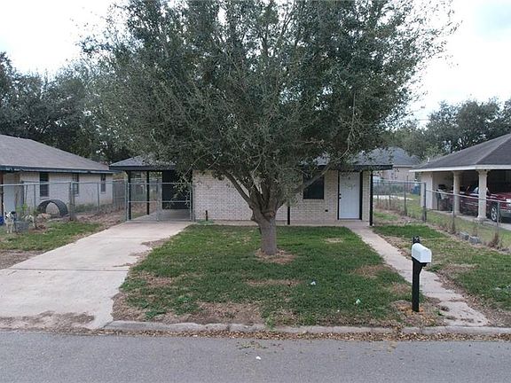 2nd image of 3526 Paseo Del Rey