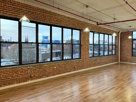 4th image of 205 McKibbin St #401