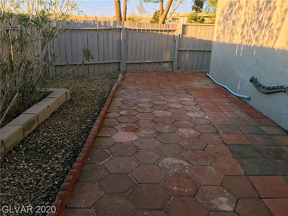 3rd image of 5060 Margo Dr