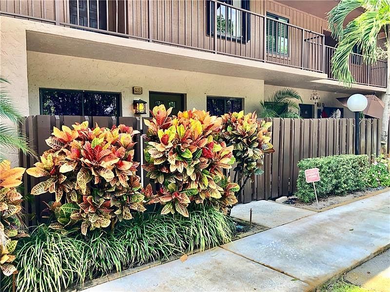 1st image of 2335 SW 22nd Ave #1030
