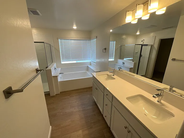2053 N Wagon Ln — Photo 11
