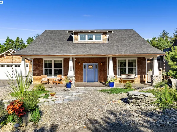 654 F St, Gearhart, OR 97138