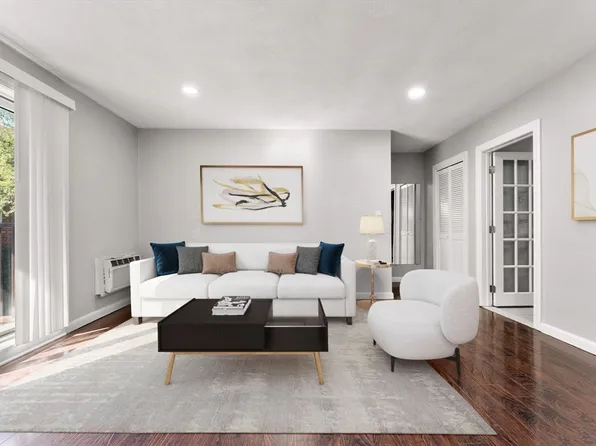 46 Westgate Rd Suite 3, West Roxbury, MA 02132