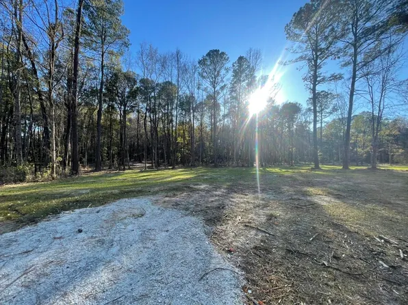 113 Generations Ln, Summerville, SC 29486