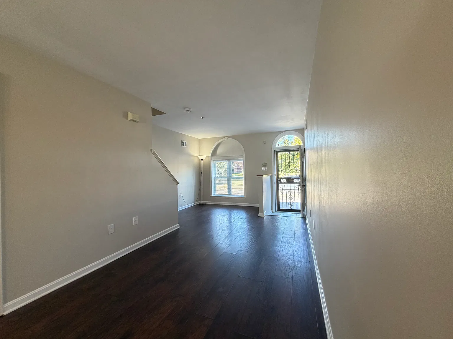 2 bed, 667 sqft, $1,400 — Photo 3