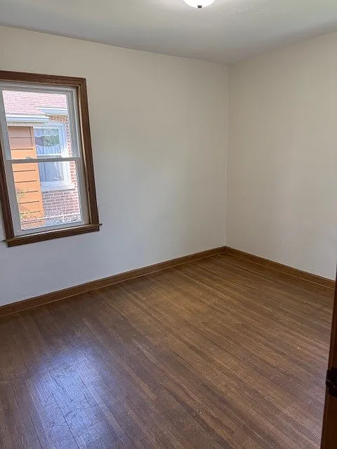 2 bed, 800 sqft, $1,500 — Photo 2