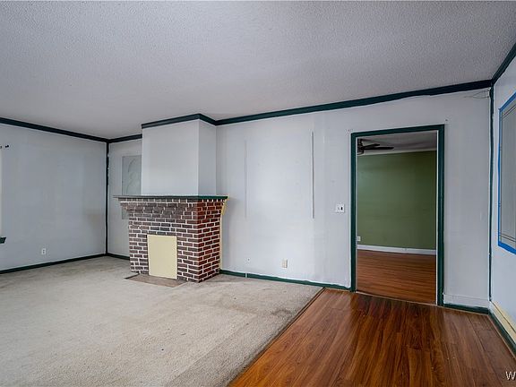 4th image of 1944 28th Ave