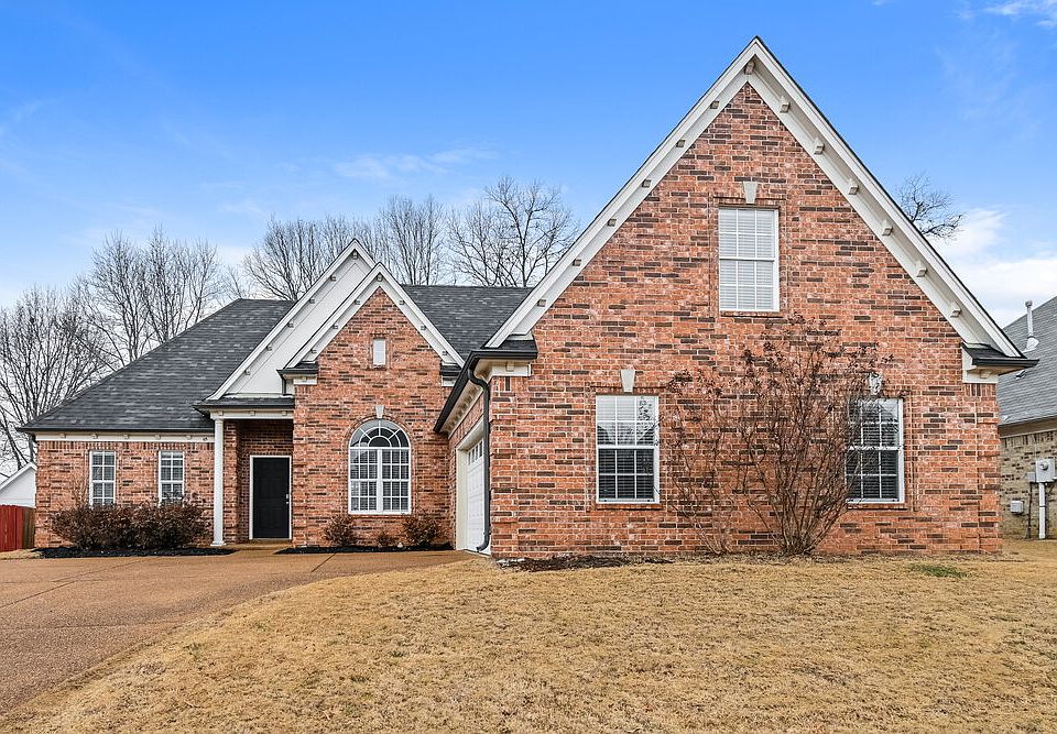 1st image of 65 Whispering Creek Dr
