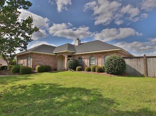 8473 Cottonwood Dr E, Meridian, MS 39305