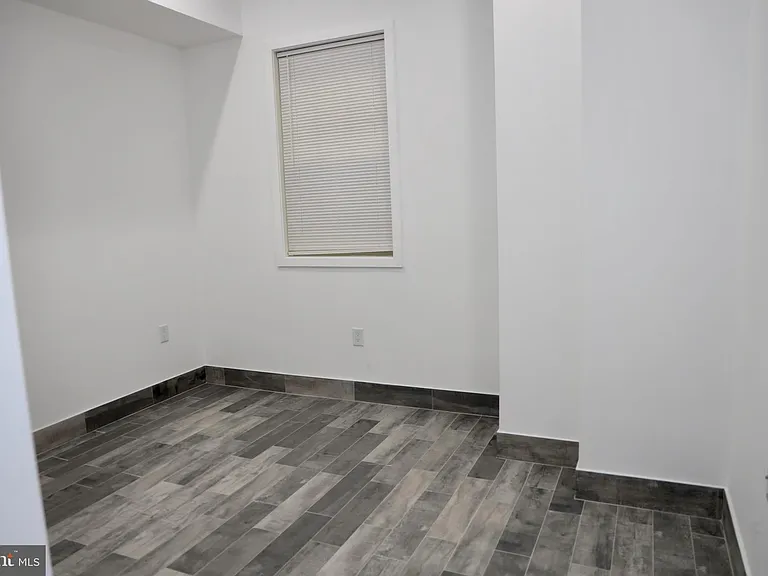 1231 Vine St #1 — Photo 15