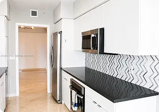 16400 Collins Ave #CU-542 — Photo 18