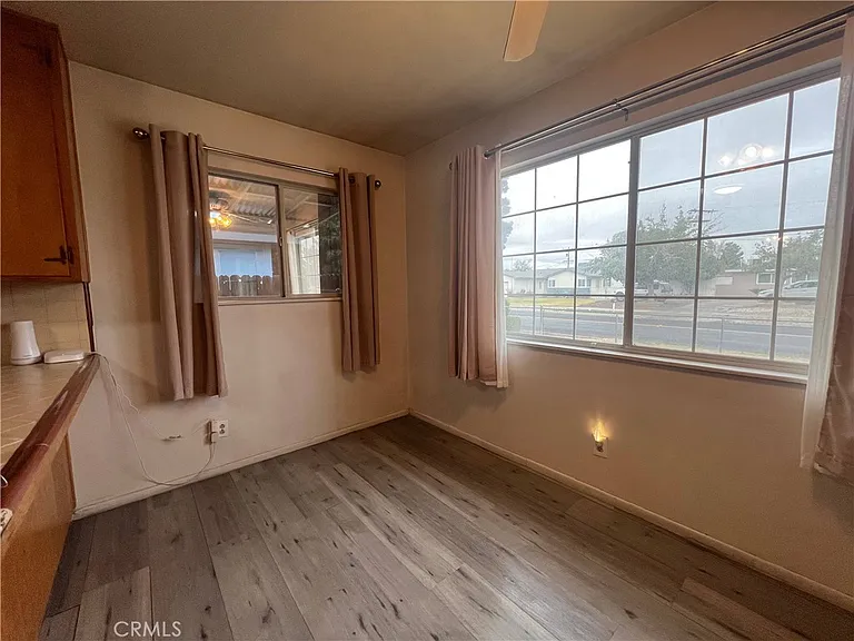 15558 Del Rey Dr — Photo 11
