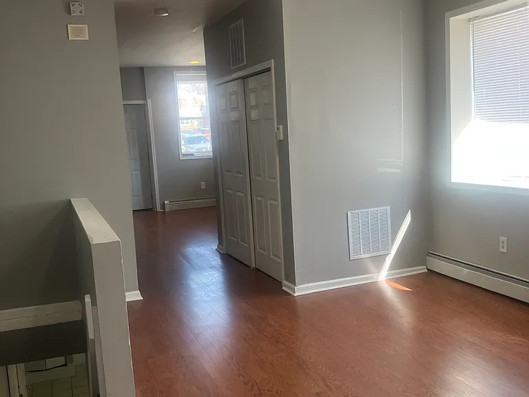 5245 Glenloch St #1 — Photo 3