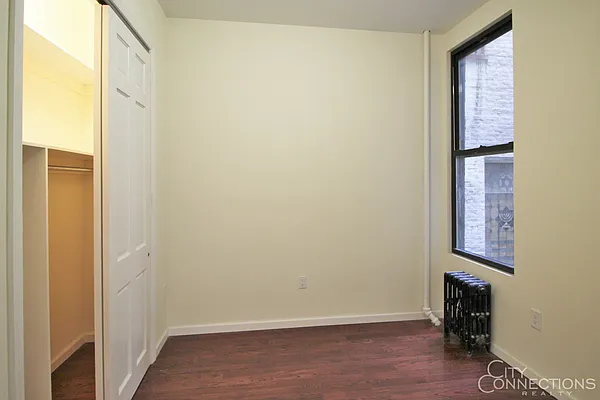 Rented by City Connections Realty | media 9