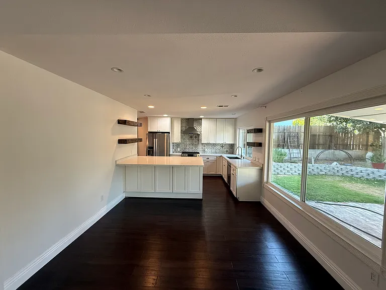 13234 Lingre Ave — Photo 8