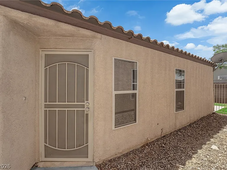 5079 Desert Dandelion Ct — Photo 3