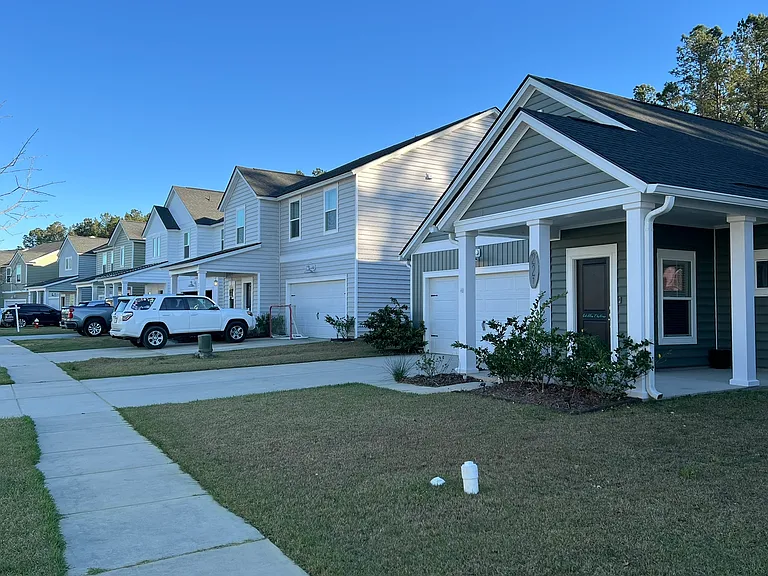 221 Pink Azalea St — Photo 43