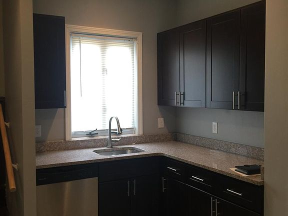 3rd image of 288-290 Sharon St