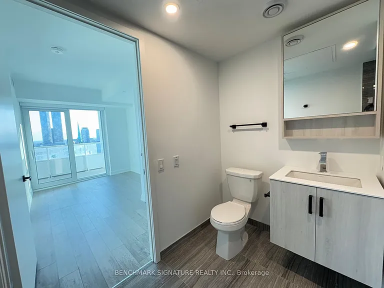 88 Queen St E #1703 — Photo 20