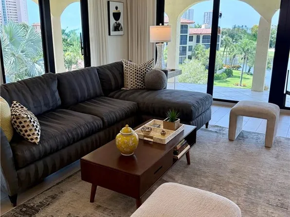 6020 Pelican Bay Blvd #E-402, Naples, FL 34108
