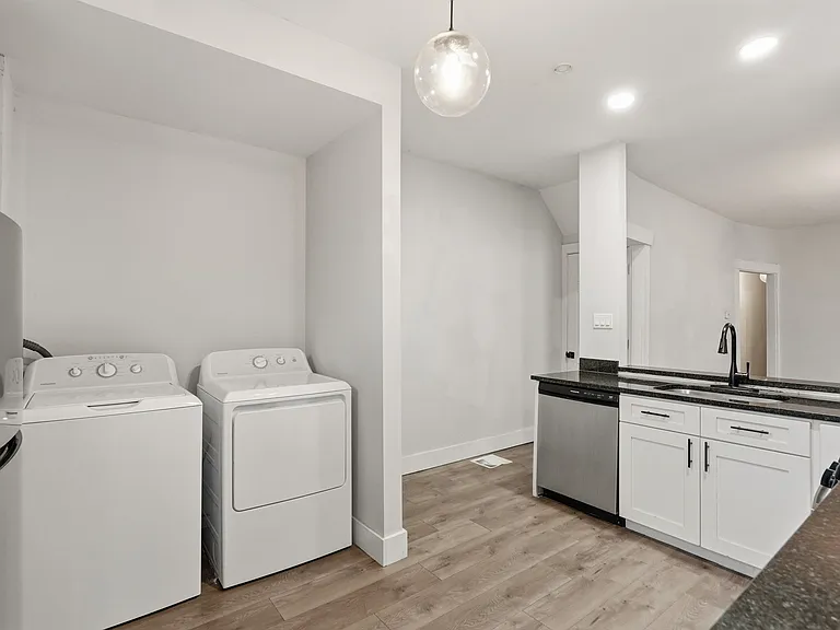7040 Kedron St — Photo 21
