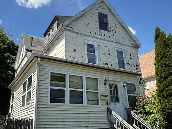 143 Arlington St, Quincy, MA 02170