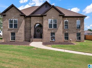 1815 Parc Ridge Cir, Warrior, AL 35180