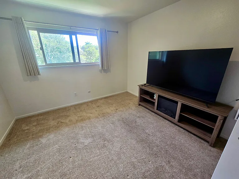 2565 Solano Rd #D — Photo 8
