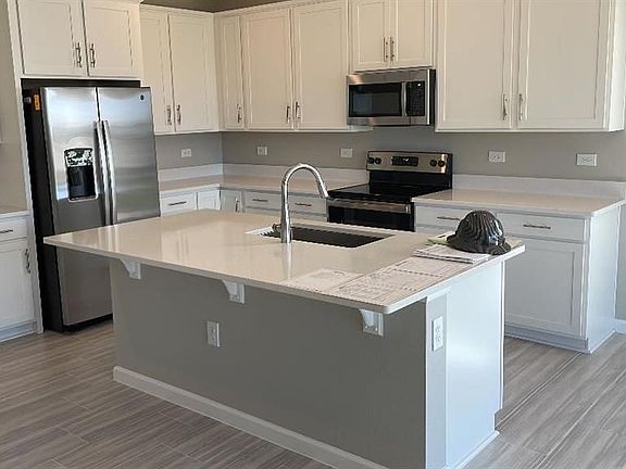 5th image of 1124 Sugarwood St