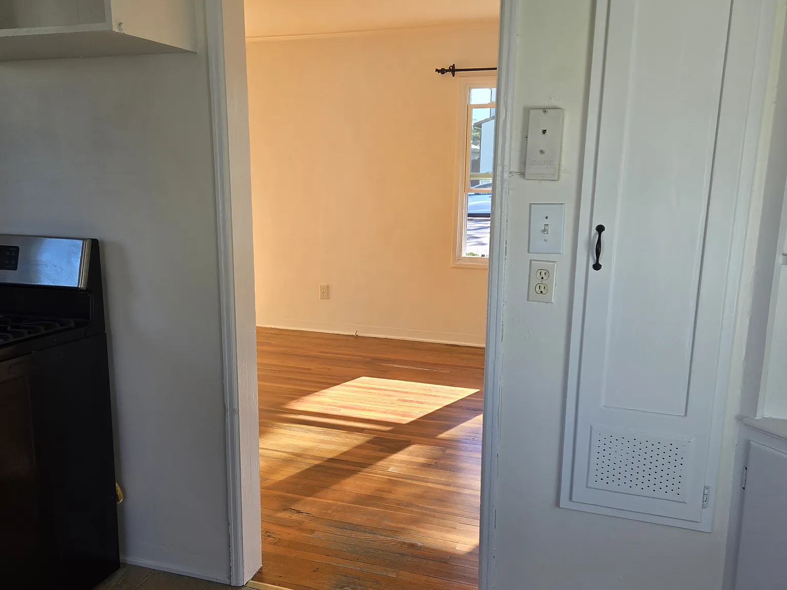 2 bed, 650 sqft, $3,800 — Photo 2