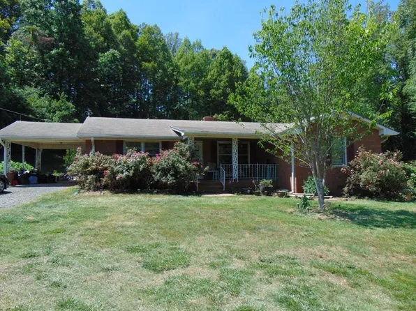 4303 State Highway 772, Walnut Cove, NC 27052