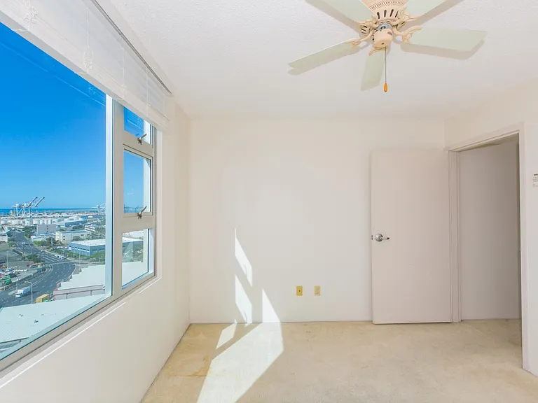 215 N King St #1803 — Photo 15