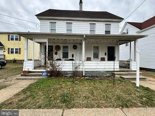 52 Roosevelt St, Paulsboro, NJ 08066