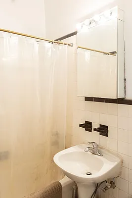 Rented by Berman Realty | media 8