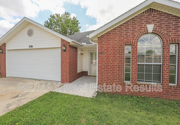 621 Bliss Cir — Photo 4