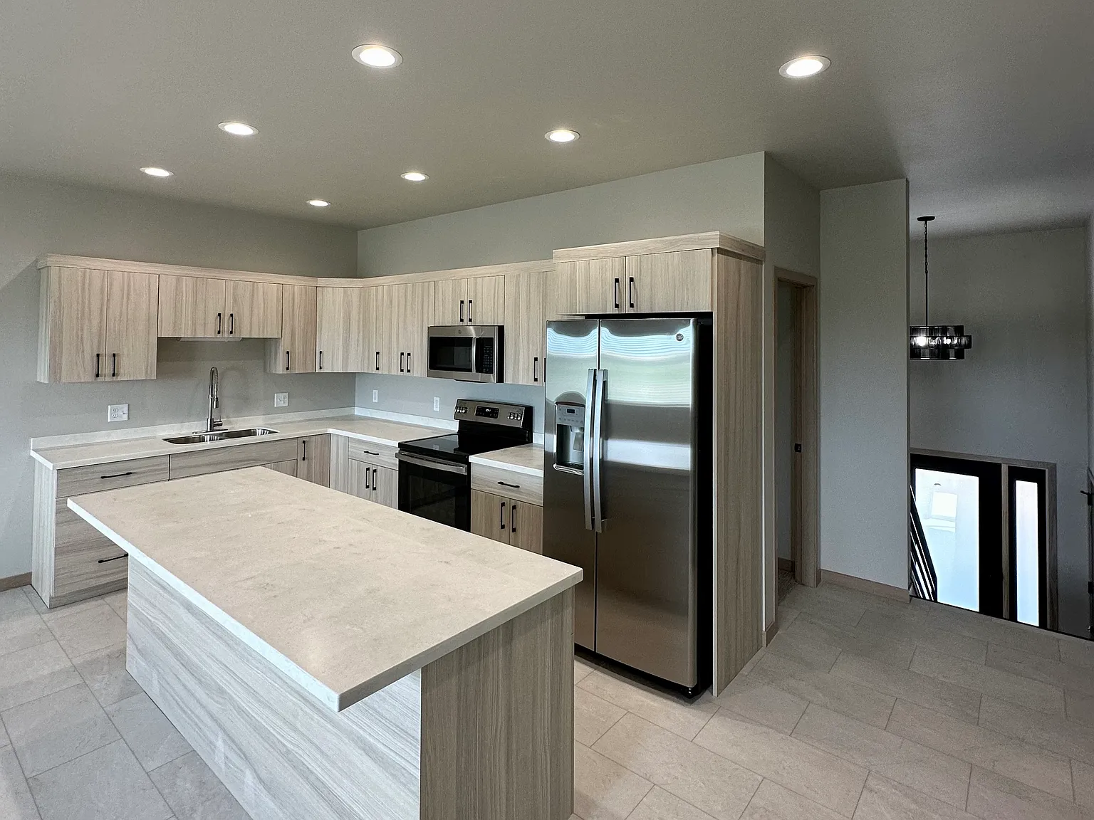 132 E Blue Bell Dr — Photo 3