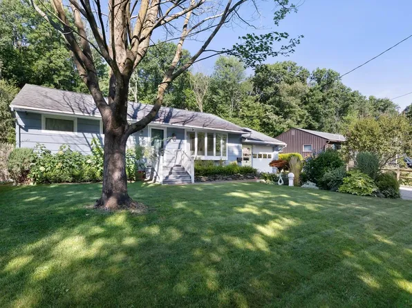 25 Mills Avenue, South Burlington, VT 05403