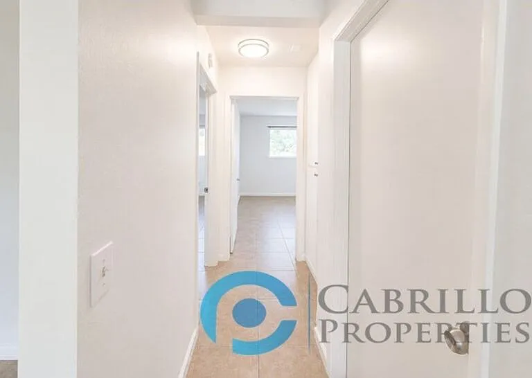 925 Martin Dr #2 — Photo 6