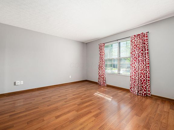 5th image of 4432 Village Park Dr