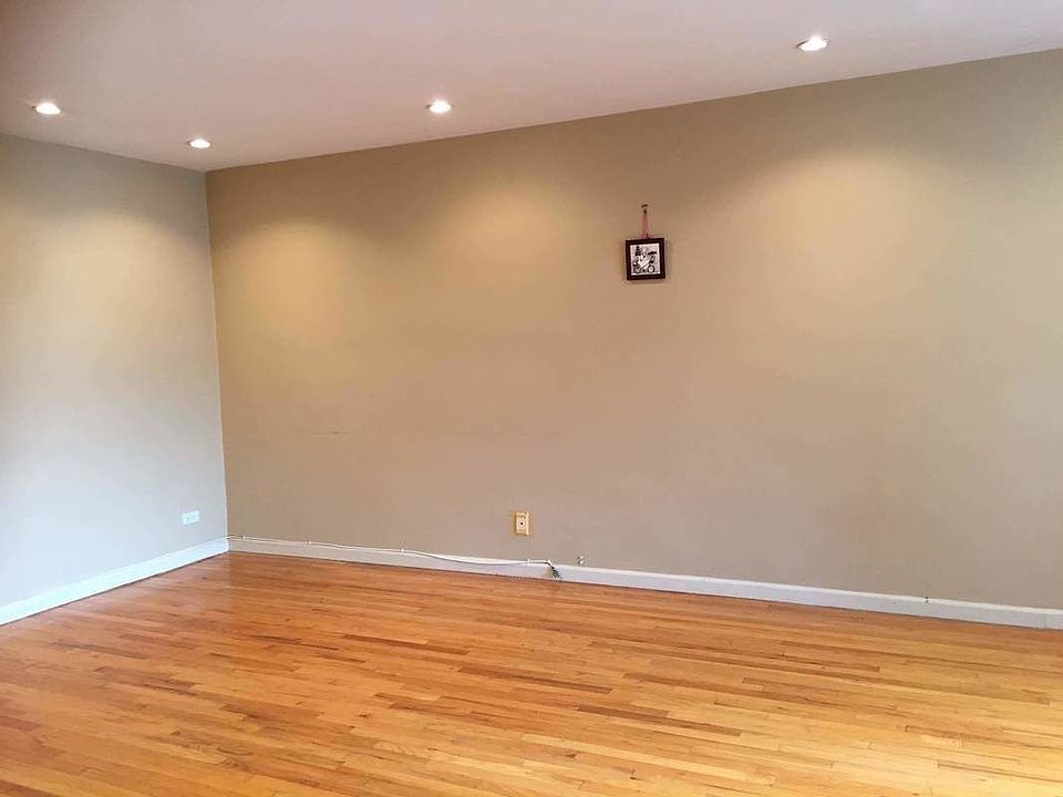 1st image of 3044 29th St APT 6