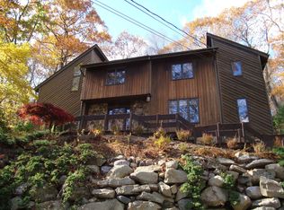 60 Green Hill Rd, Kinnelon, NJ 07405