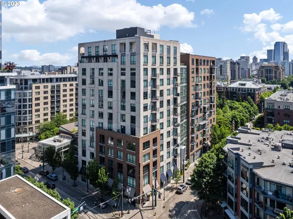 922 NW 11th Ave APT 1115, Portland, OR 97209