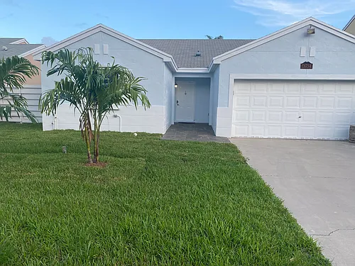 13754 SW 145th St Photo 1