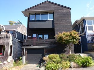 2136 N 63rd St, Seattle, WA 98103