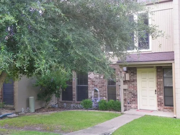 913 Townwood Dr, Lufkin, TX 75904